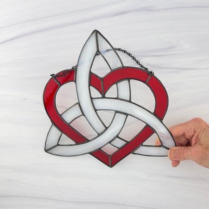Celtic Triquetra Sisters Knot - Red & White
