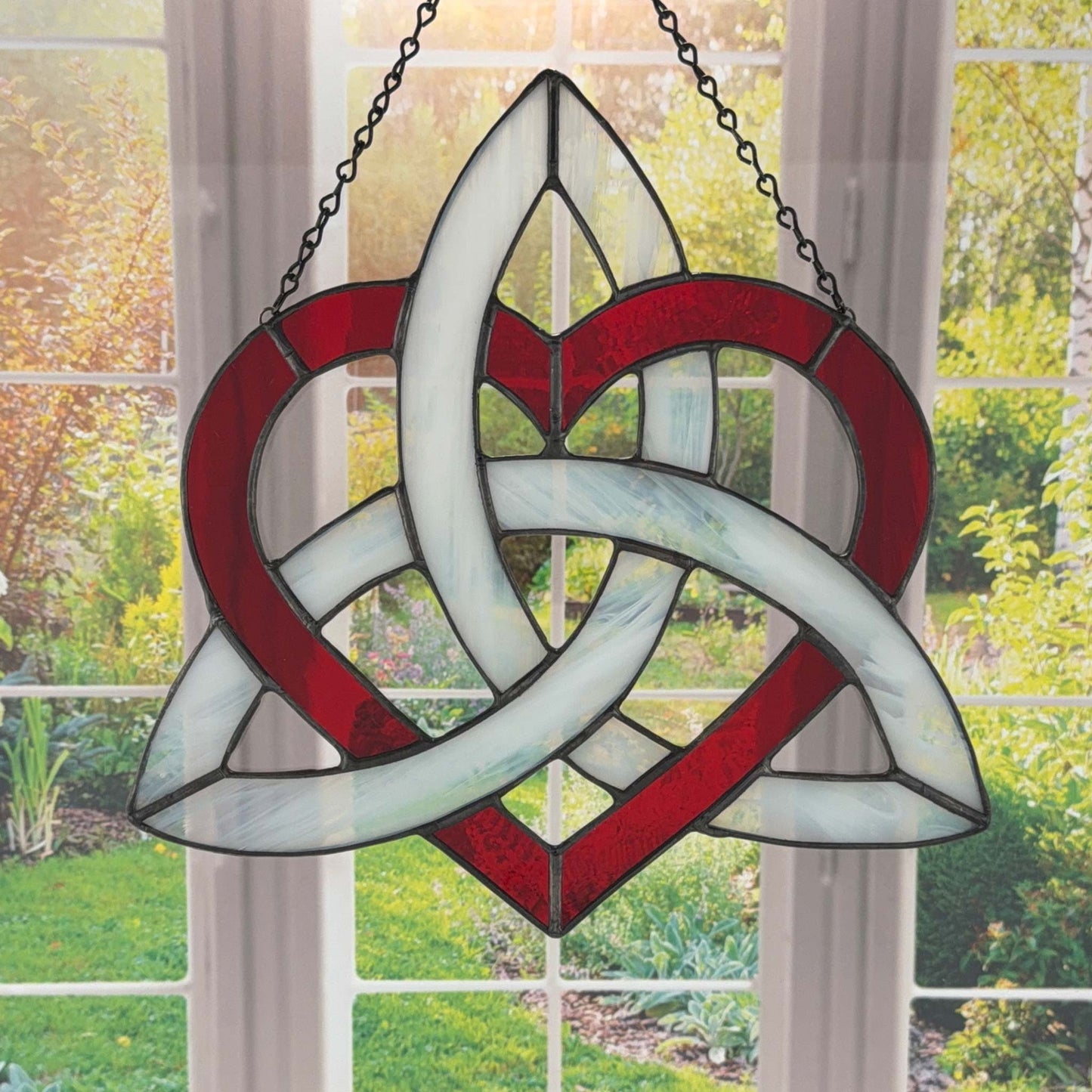Celtic Triquetra Sisters Knot - Red & White