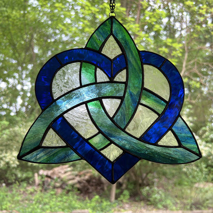 Celtic Triquetra Heart (Celtic Sisters Knot) Suncatcher - Blue/Green