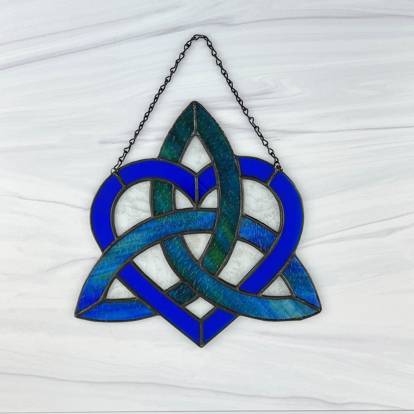 Celtic Triquetra Heart (Celtic Sisters Knot) Suncatcher - Blue/Green
