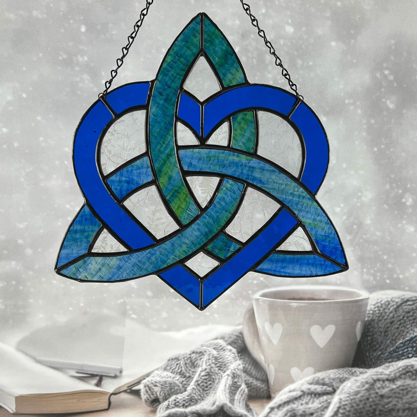 Celtic Triquetra Heart (Celtic Sisters Knot) Suncatcher - Blue/Green