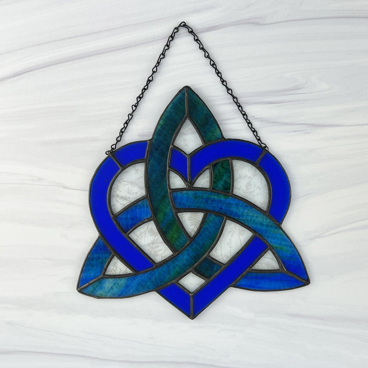 Celtic Triquetra Heart (Celtic Sisters Knot) Suncatcher - Blue/Green