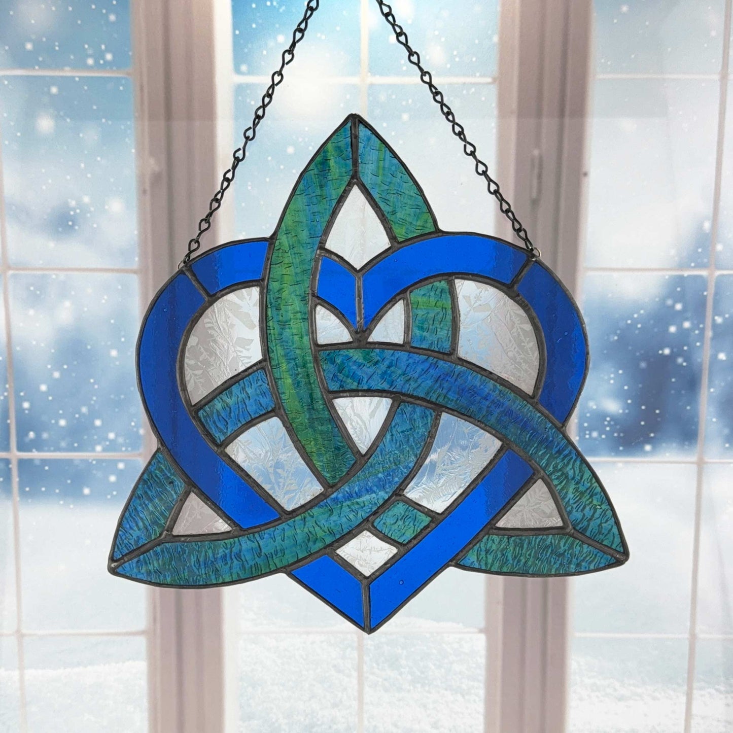 Celtic Triquetra Heart (Celtic Sisters Knot) Suncatcher - Blue/Green